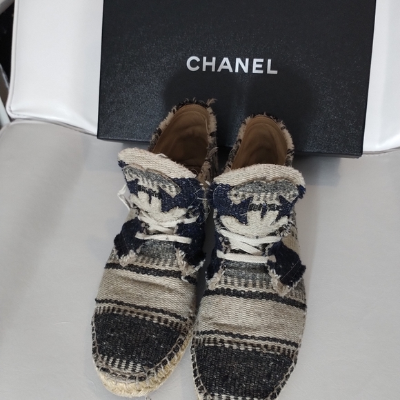 Chanel Espadrilles high tops - Picture 5 of 16
